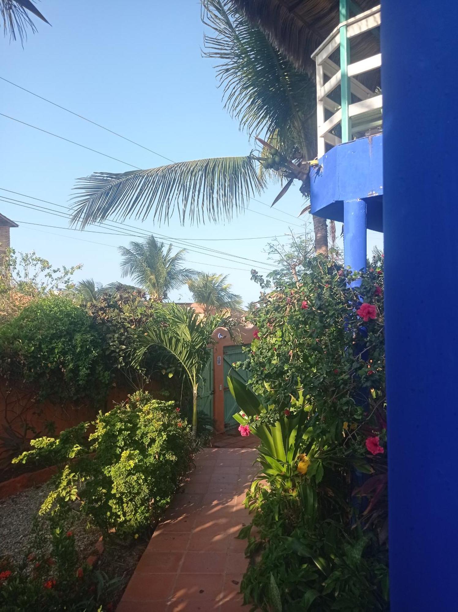 Charming Blue House With Kitchen Parking And Garden Canoa Quebrada Exterior foto